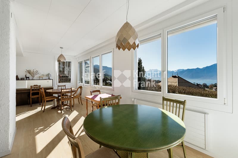 A vendre - Propriété individuelle de 12.5 pièces à deux pas du centre de Blonay et magnifique vue sur le lac (5)