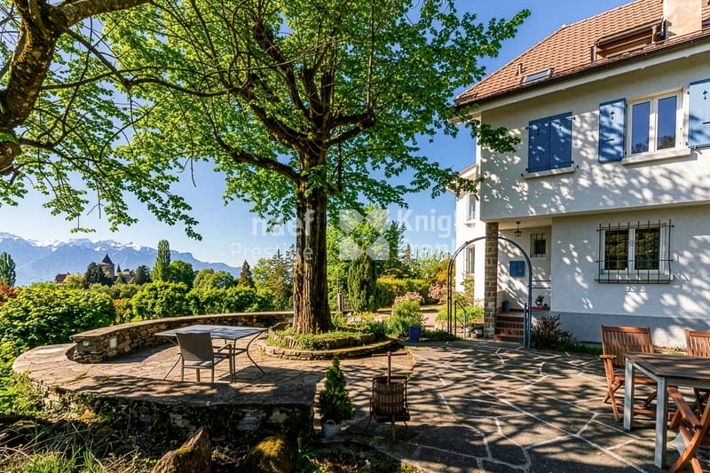 A vendre - Propriété individuelle de 12.5 pièces à deux pas du centre de Blonay et magnifique vue sur le lac (3)