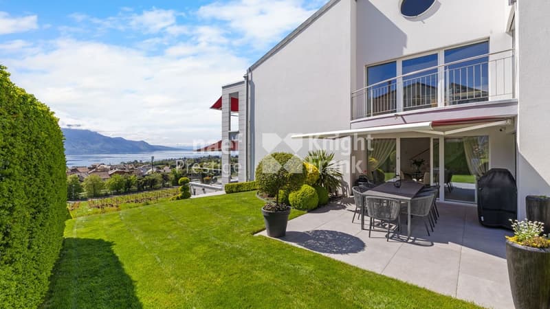 Maison jumelle de 7.5 pièces en triplex avec une vue panoramique sur le lac à vendre à Montreux (3)