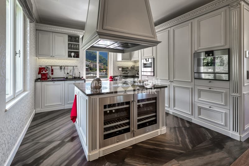 Unique ! Appartement en attique de 8.5 pièces avec une vue exceptionnelle à vendre au coeur de Montreux (6)