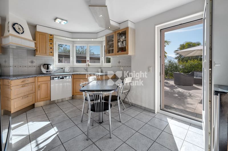 En exclusivité ! Spacieuse villa individuelle de 7.5 pièces à vendre à Brent / Montreux (4)