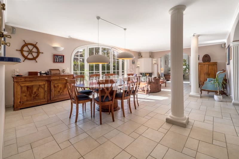 En exclusivité ! Spacieuse villa individuelle de 7.5 pièces à vendre à Brent / Montreux (8)