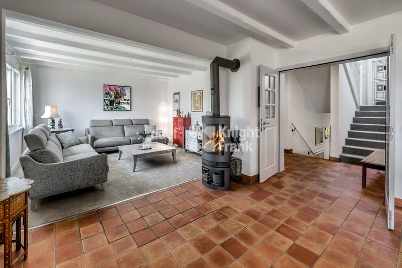 Maison individuelle rénovée de 8.5 pièces à vendre à St-Légier (11)