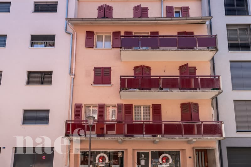 Immeuble mixte composé d'une arcade et de 4 logements au centre ville de Monthey (2)