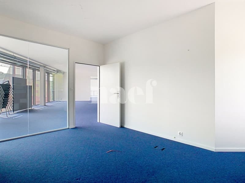 Bureaux modulables dans immeuble récent (4)