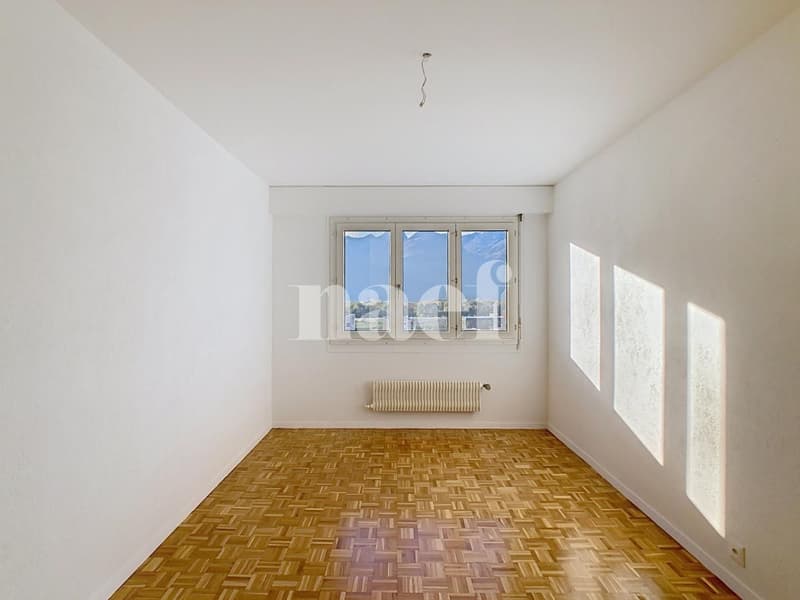 Appartement de 3 pièces au 6ème étage (2)