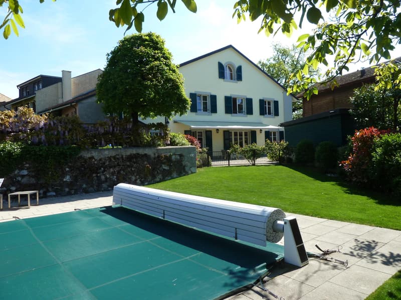 Magnifique maison avec piscine et jardin (1)