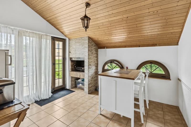 Spacieuse villa de 180m2 habitables au coeur du village avec bureau in (6)