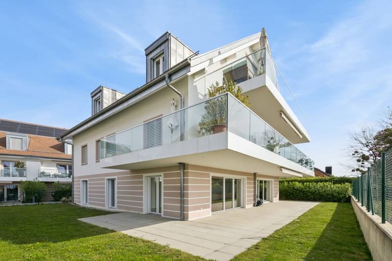 4.5 pièces contemporain et lumineux avec jardin et très belle vue sur (1)