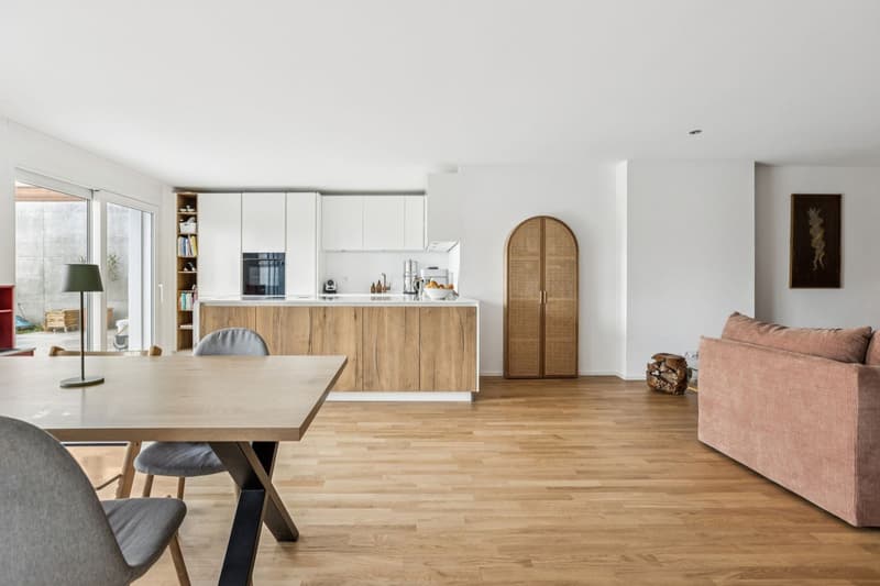 Magnifique appartement de 4,5 pièces, avec terrasse et jardin (3)