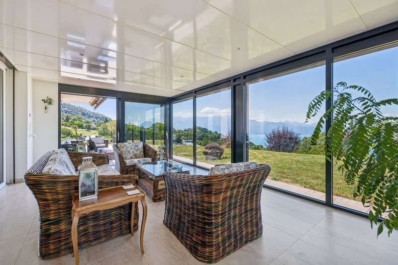 Un appartement d'exception entre ciel et lac (3)