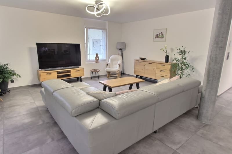 Spacieux appartement de 4,5 pièces de 136 m2, en plein centre de Châtel-St-Denis (4)