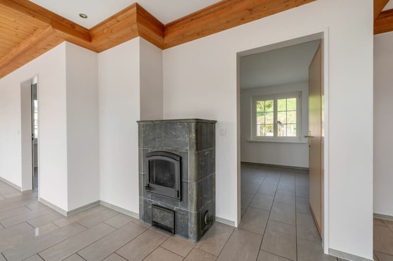 Casa indipendente di 6,5 locali con appartamento di 2,5 locali in una posizione meravigliosa con una vista impareggiabile! (11)