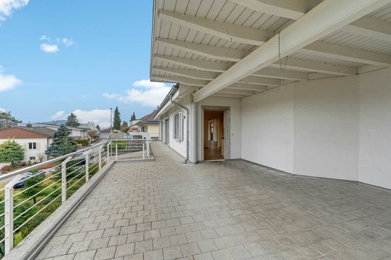 Casa indipendente di 6,5 locali con appartamento di 2,5 locali in una posizione meravigliosa con una vista impareggiabile! (4)