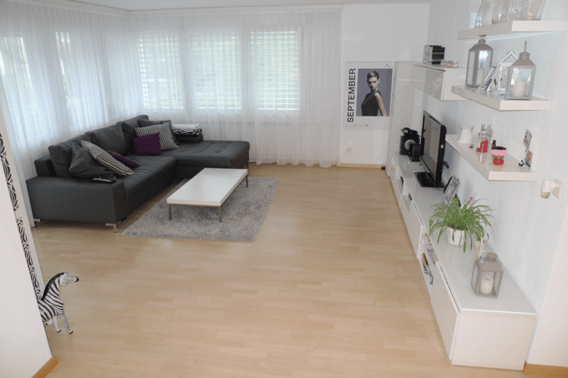 Grosszügige 3.5-Zimmer-Wohnung im 1. OG mit gedecktem Balkon (3)