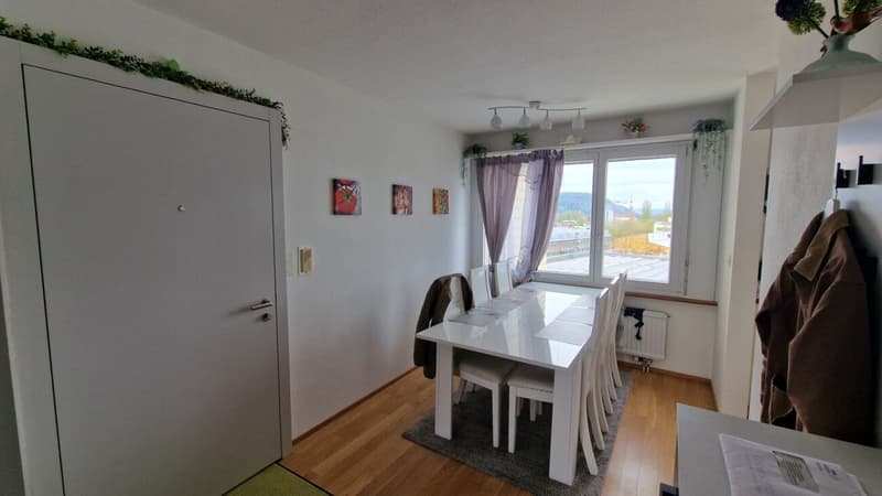 Vermietete zentral gelegene 4.5-Zimmer-Wohnung im Baurecht (3)