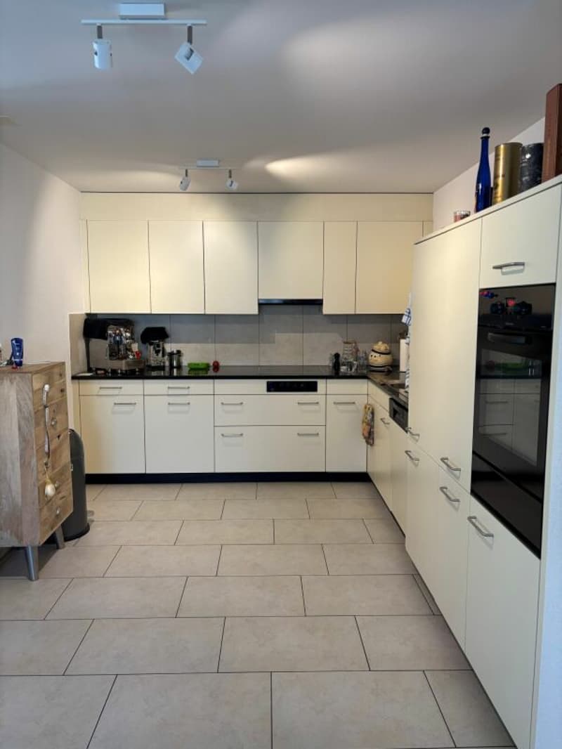 Charmante 3.5-Zimmer-Wohnung im Dorfkern von Pratteln (2)
