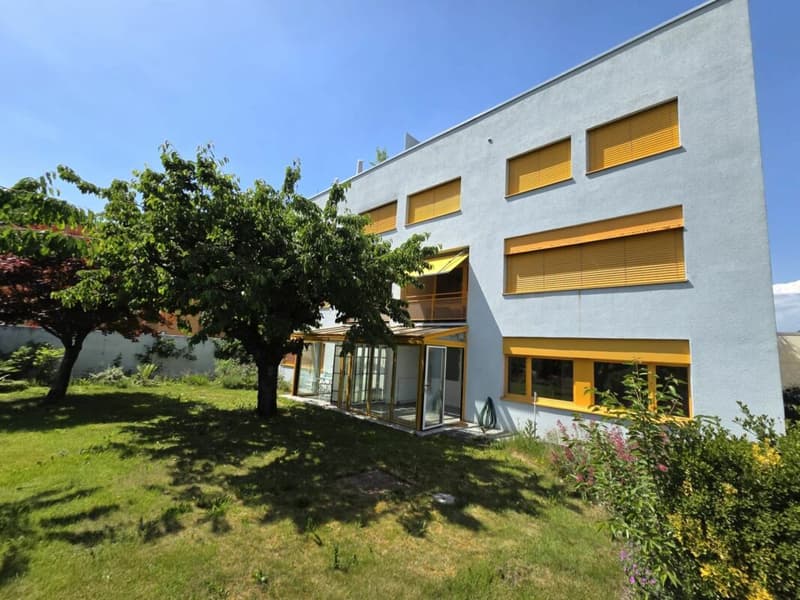 Ruhig gelegene 3.5-Zimmer-Erdgeschosswohnung mit herrlichem Garten und Blick ins Grüne (1)