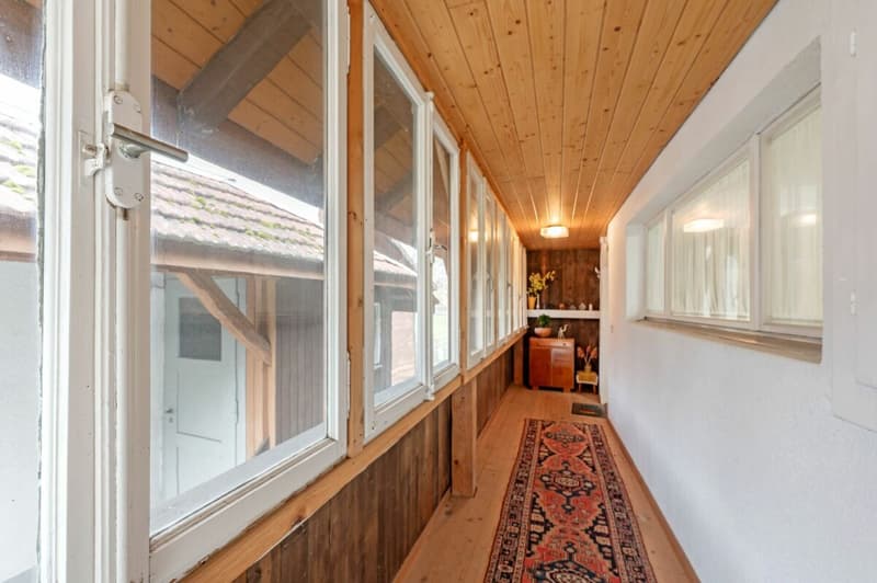 Wohnhaus mit zwei 2.5-Zimmer-Wohnungen und Entwicklungspotenzial im ruhigen Dorfkern von Remigen (15)