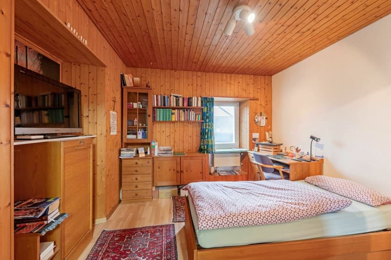 Wohnhaus mit zwei 2.5-Zimmer-Wohnungen und Entwicklungspotenzial im ruhigen Dorfkern von Remigen (13)