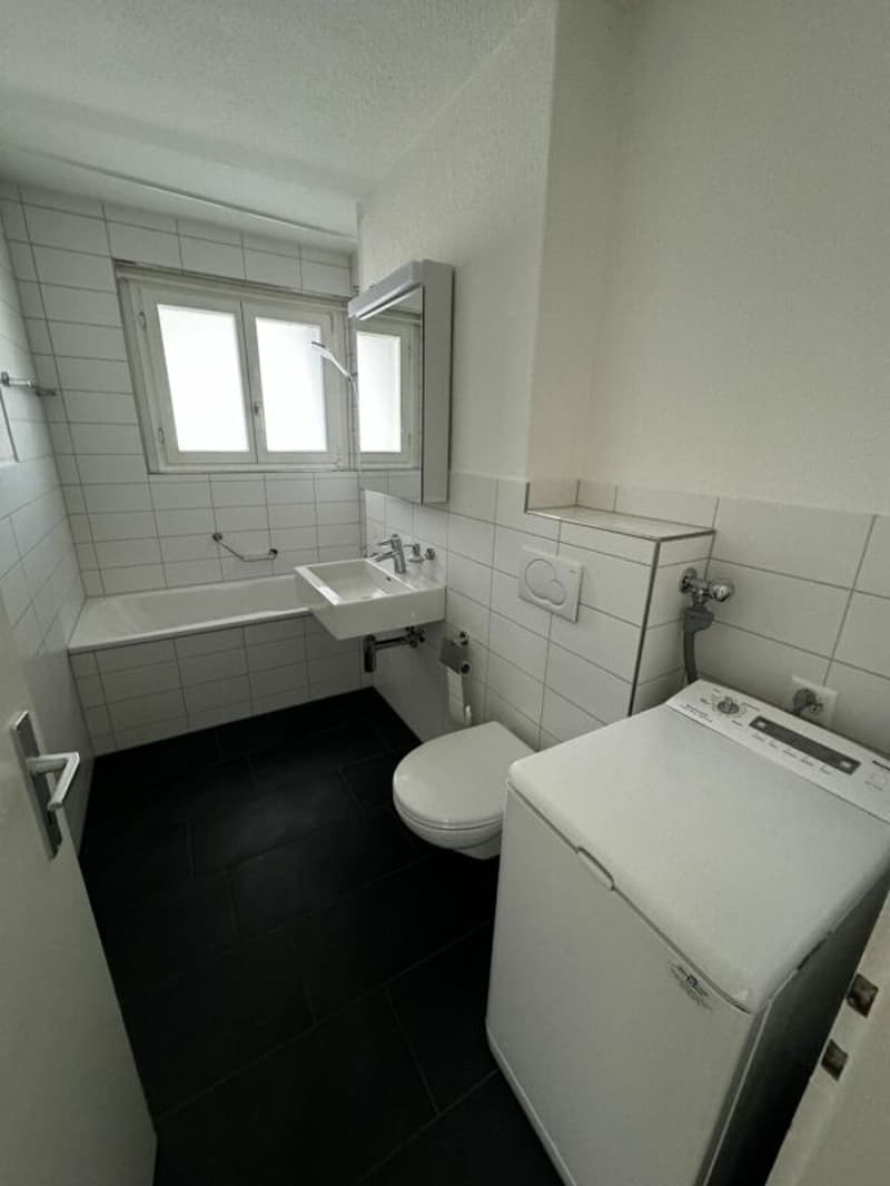 Helle 2.5-Zimmer-Wohnung in ruhigem Wohnquartier mit herrlichem Balkon (4)