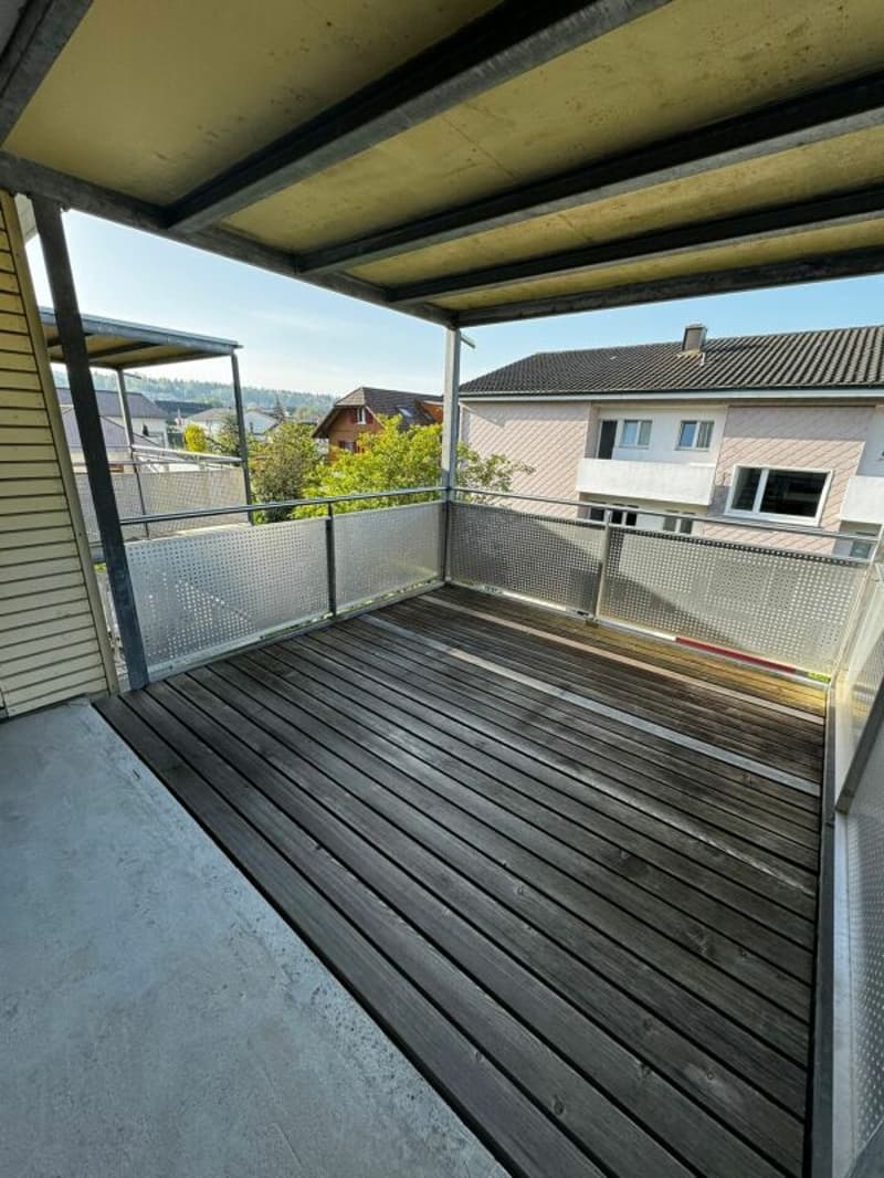 Helle 2.5-Zimmer-Wohnung in ruhigem Wohnquartier mit herrlichem Balkon (6)