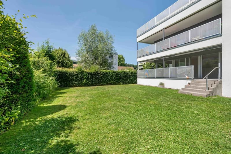 Grosszügige Erdgeschosswohnung mit grossem Garten im ruhigen und beliebten Wohnquartier "Scheibenschachen" direkt an der Aare (16)