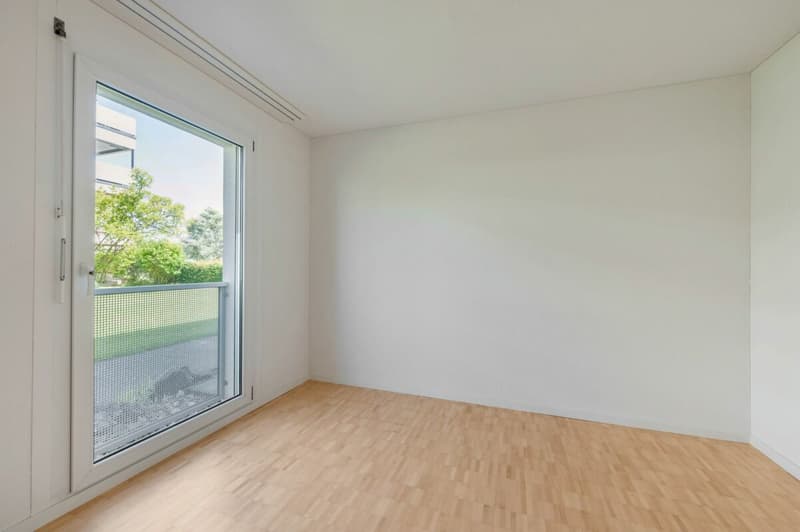 Grosszügige Erdgeschosswohnung mit grossem Garten im ruhigen und beliebten Wohnquartier "Scheibenschachen" direkt an der Aare (12)