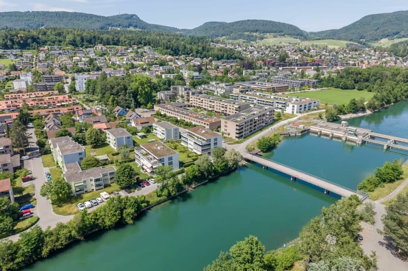 Grosszügige Erdgeschosswohnung mit grossem Garten im ruhigen und beliebten Wohnquartier "Scheibenschachen" direkt an der Aare (3)