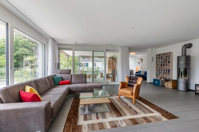 Moderne 5.5-Zimmer-Terrassenwohnung mit wunderbarem Blick auf die Aare (2)