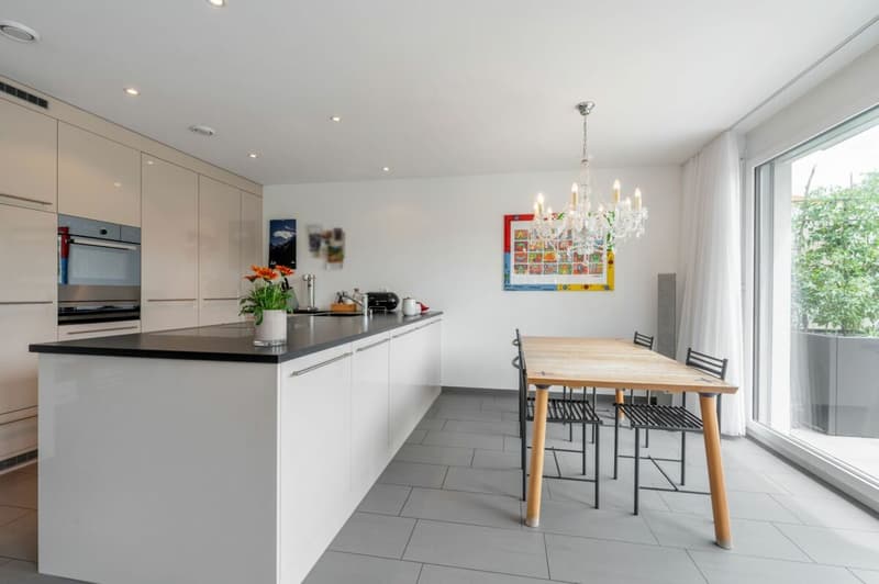 Moderne 5.5-Zimmer-Terrassenwohnung mit wunderbarem Blick auf die Aare (5)