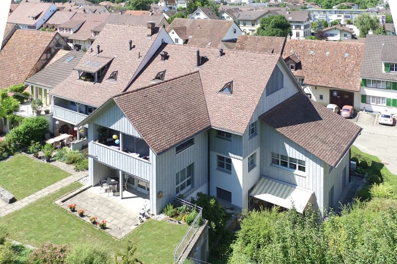 Einzigartige, sehr gepflegte 3.5-Zimmer-Wohnung mit sonnigem Balkon (11)