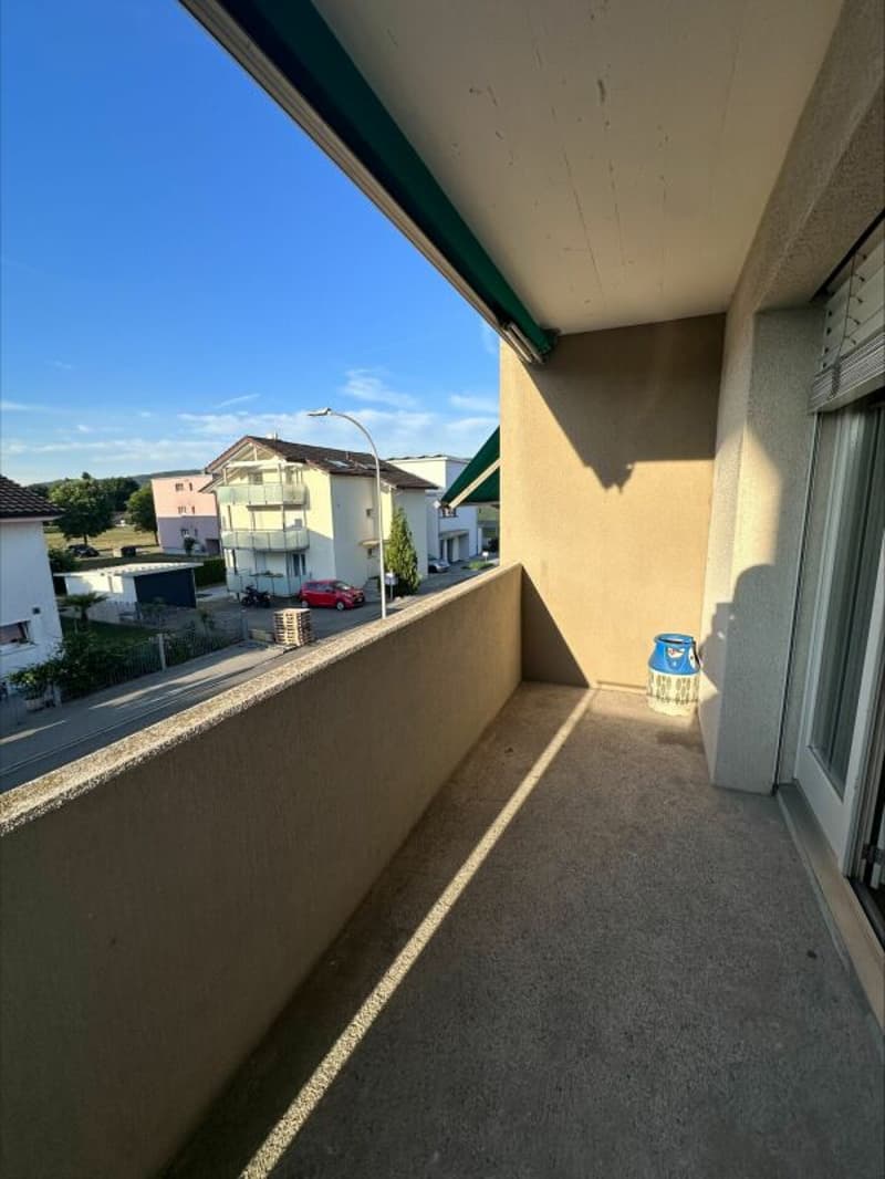 Grosszügige 1.5-Zimmer-Wohnung mit sonnigem Balkon (6)