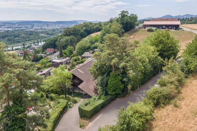 6.5-Zimmer-Einfamilienhaus mit viel Raum, Komfort und traumhafter Aussicht (3)