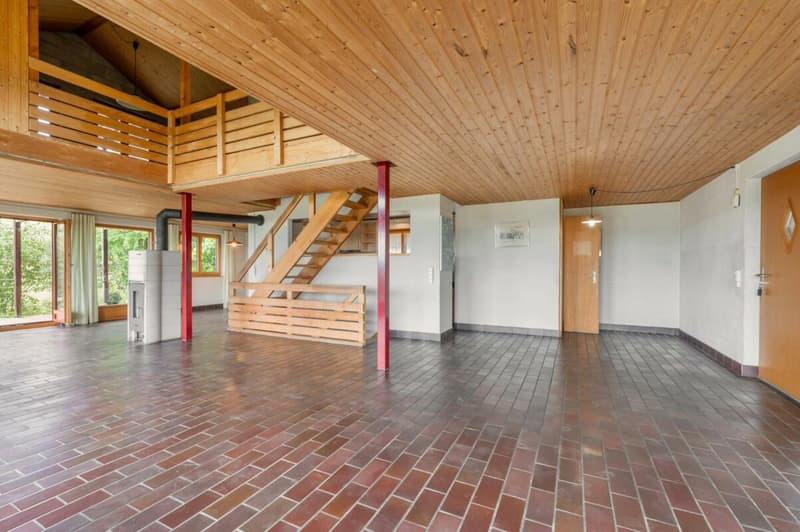 6.5-Zimmer-Einfamilienhaus mit viel Raum, Komfort und traumhafter Aussicht (7)