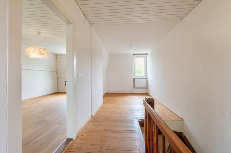 Doppeleinfamilienhaus mit grossem, idyllischen Gartenparadies in Stadtnähe - Ihr neues Zuhause (11)