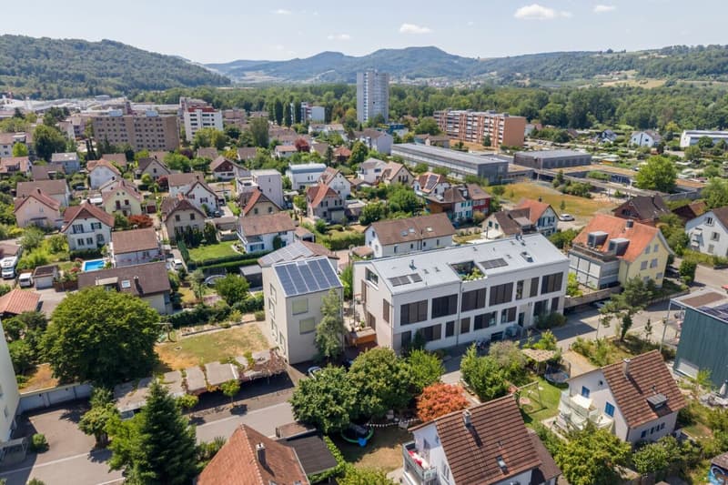 Exklusives Penthouse im obersten Stockwerk mit zwei Terrassen, überwiegend offener Grundriss mit rund 181 m2 (1)