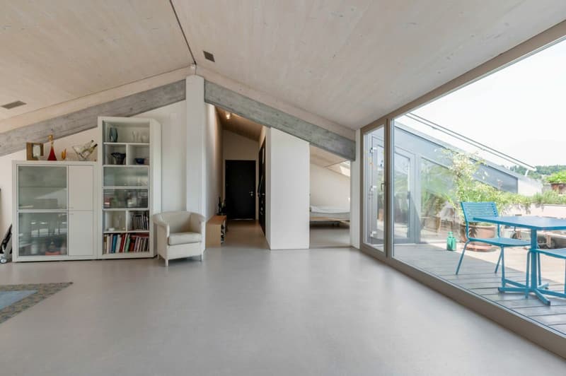 Exklusives Penthouse im obersten Stockwerk mit zwei Terrassen, überwiegend offener Grundriss mit rund 181 m2 (4)