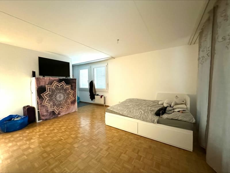 Gepflegte 1.5-Zimmer-Wohnung mit Balkon (3)