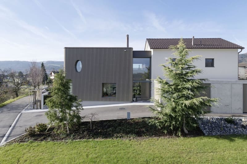 Architektonisches Unikat mit Pool, Liftanlage, vielseitigem Garten und sechs Autoabstellplätzen (20)