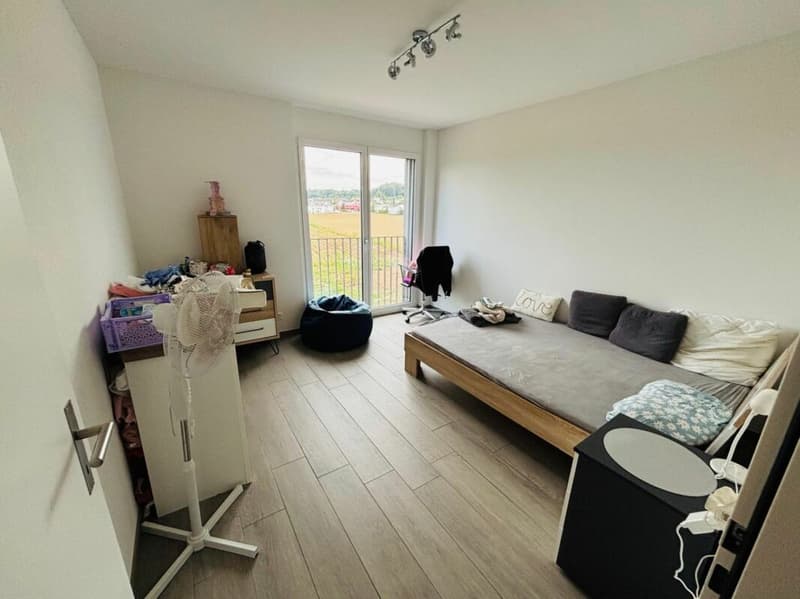 Grosszügige 4.5-Zimmer-Wohnung mit wunderbarem Balkon (6)