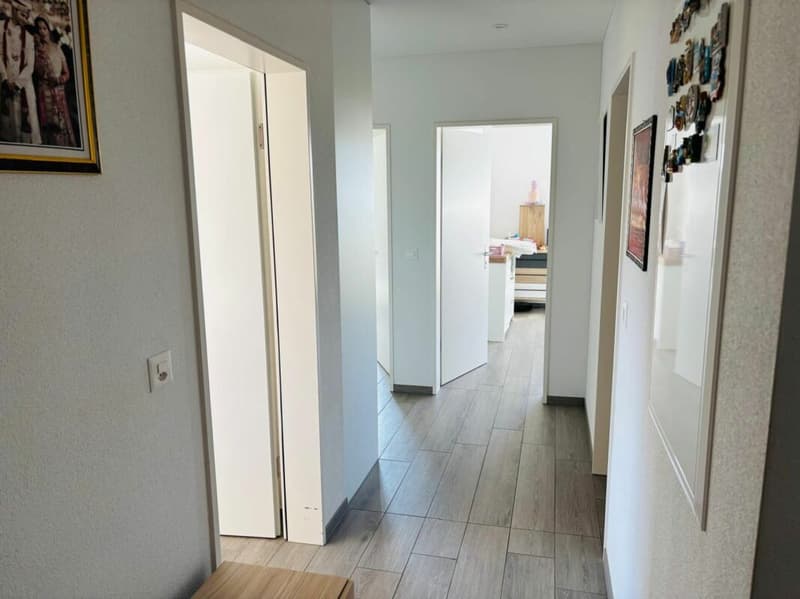 Grosszügige 4.5-Zimmer-Wohnung mit wunderbarem Balkon (8)