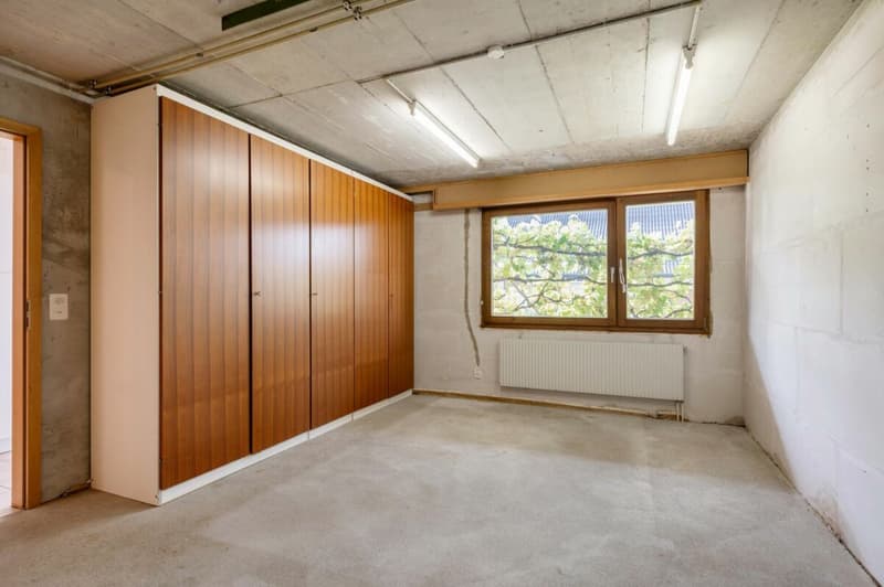 Freistehendes 5.5-Zimmer-Einfamilienhaus mit grossem Garten an privilegierter Wohnlage (12)