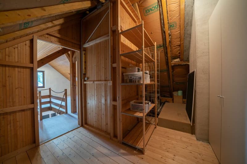 Habitation charmante sur 3 étages (12)