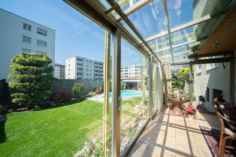 Wohnen mit Feriengefühl: Einfamilienhaus mit Pool und Wintergarten (9)