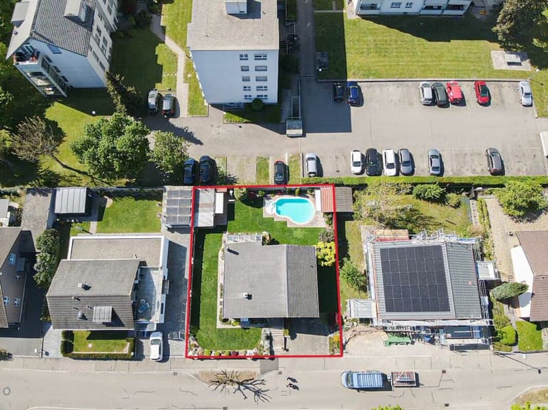 Wohnen mit Feriengefühl: Einfamilienhaus mit Pool und Wintergarten (2)