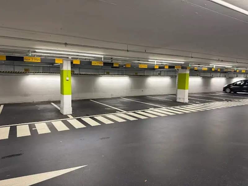 Bahnhof.webp