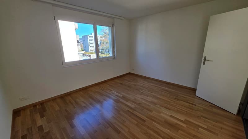 Zimmer_rechts.jpg