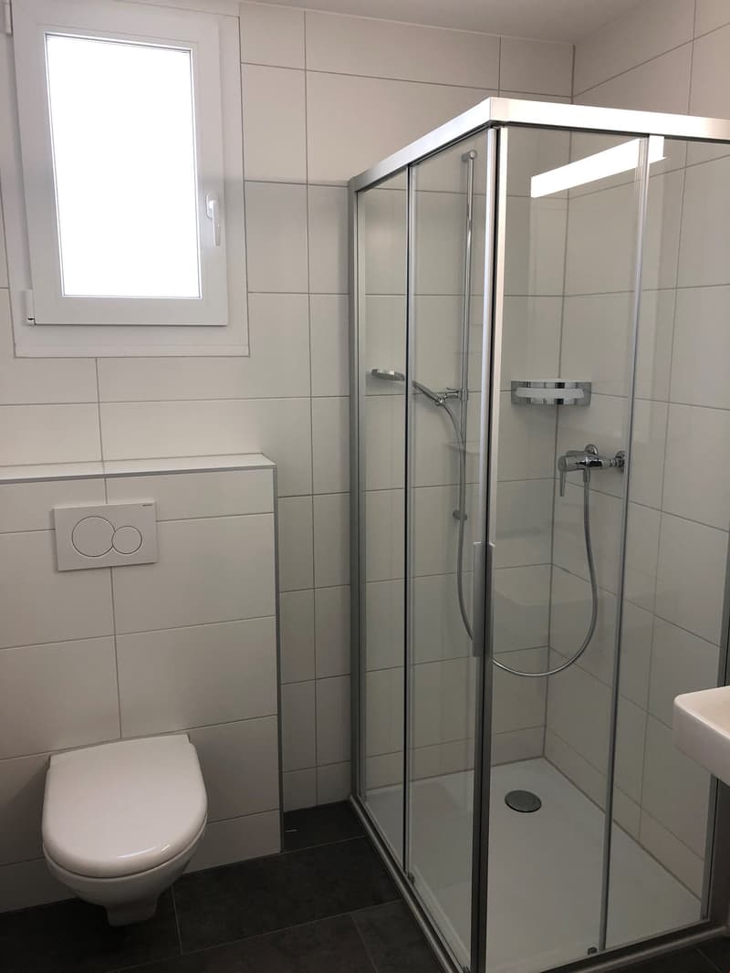 Badzimmer mit Dusche