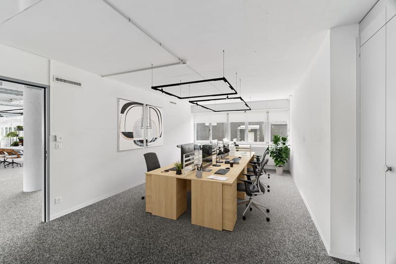 Espace de bureau à son propre étage (3)